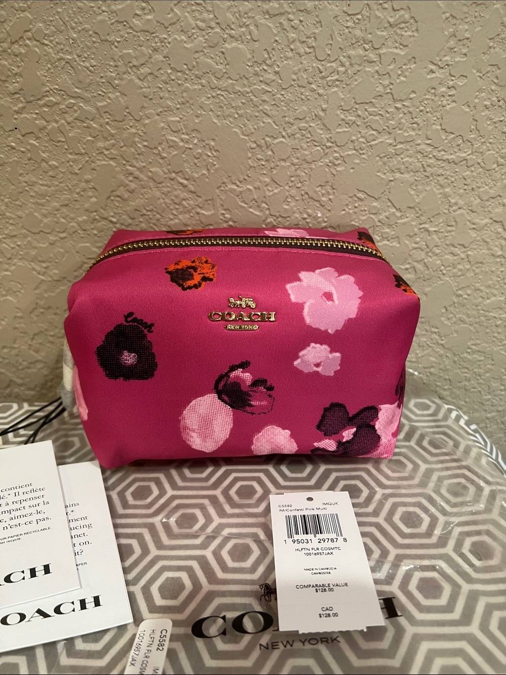 COACH C5582 IMQUK HLFTN FLR Pink Floral Satin Cosmetic Case with Gold-Tone Zip